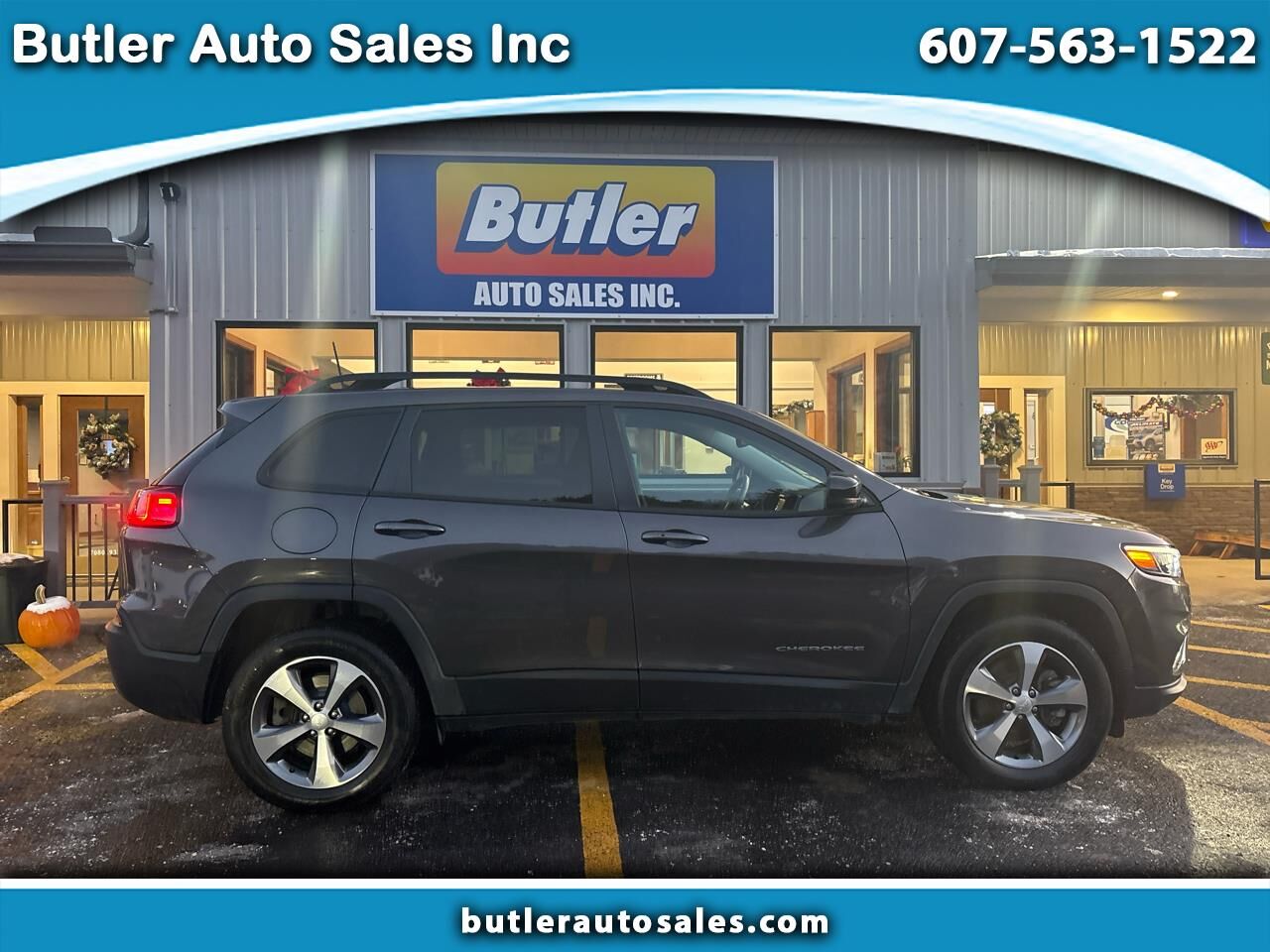 2022 JEEP Cherokee