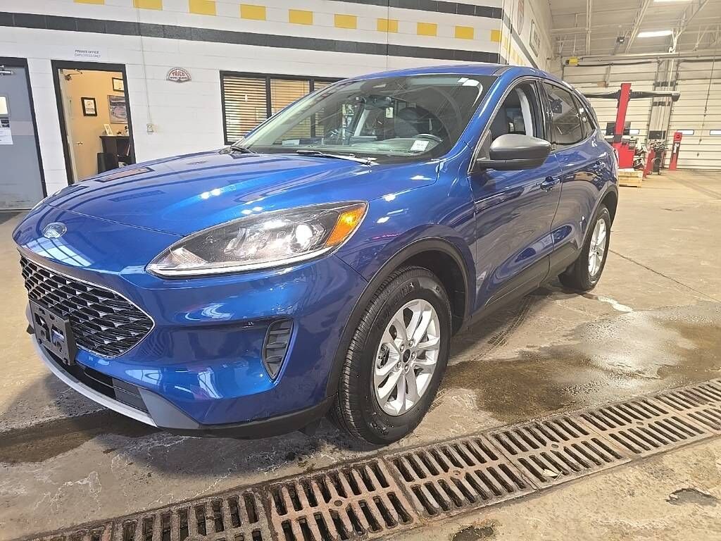 2022 FORD Escape