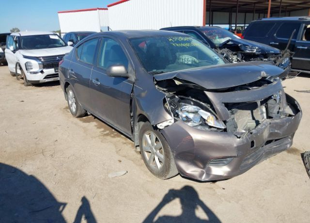 2014 NISSAN Versa