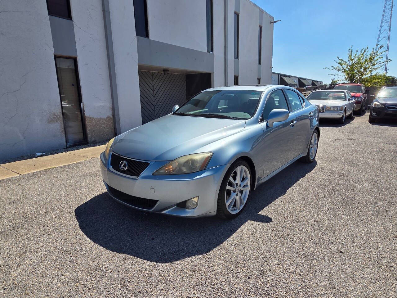 Lexus IS