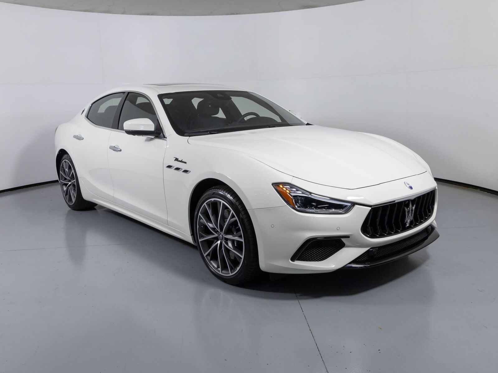 2023 MASERATI Ghibli