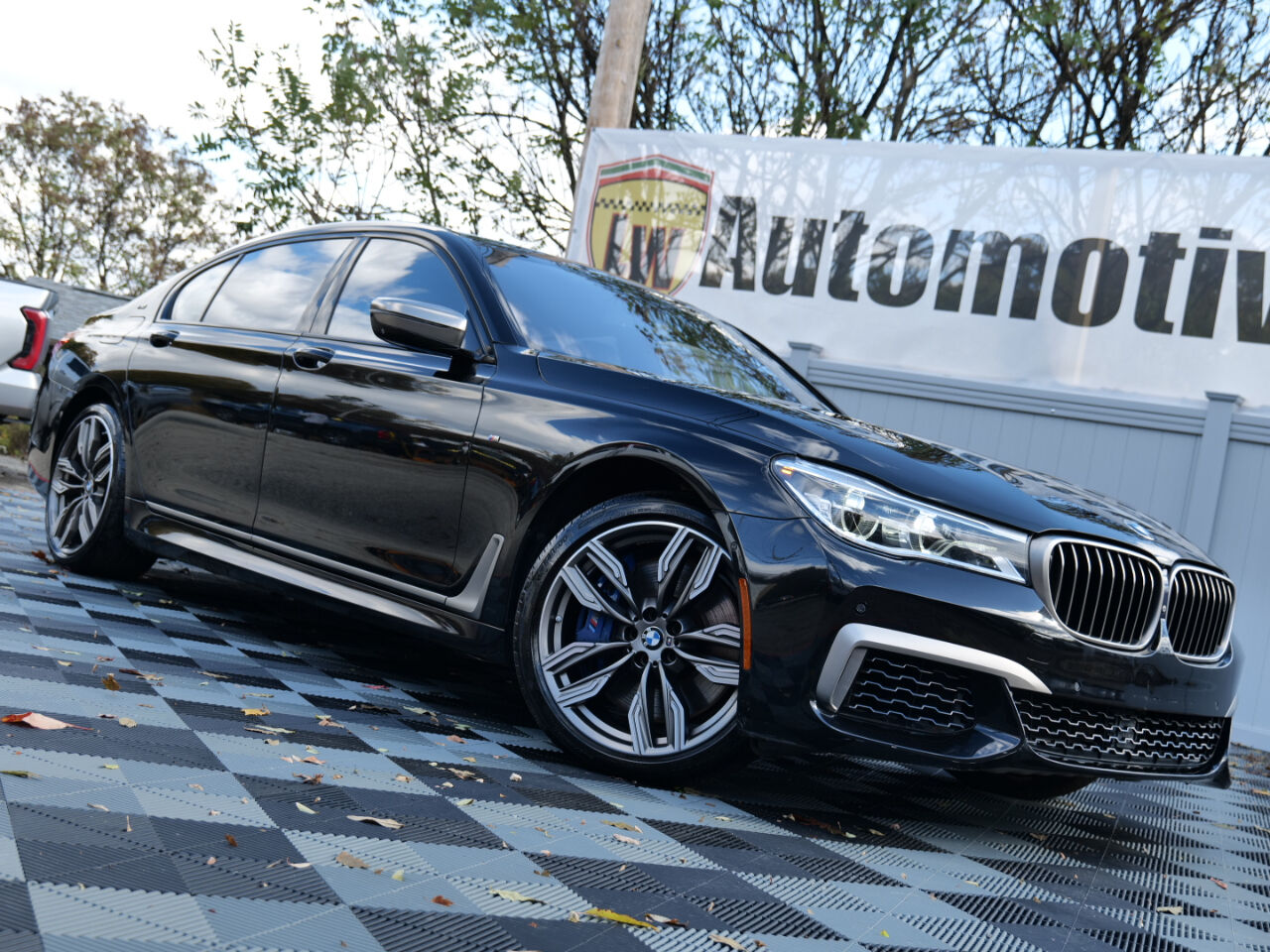 2018 BMW M7