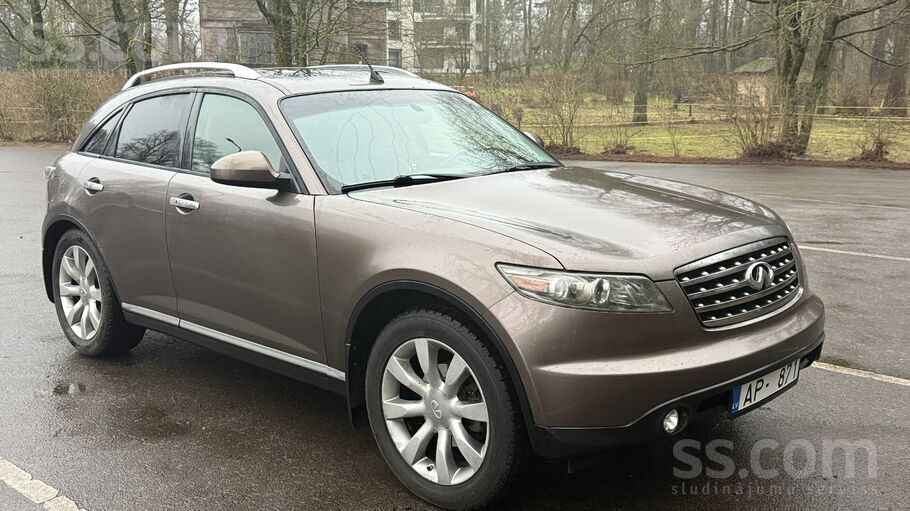 Infiniti FX35