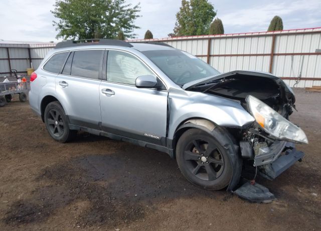 2013 SUBARU Outback