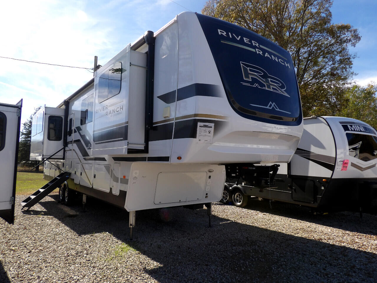 2023 FOREST RIVER Columbus