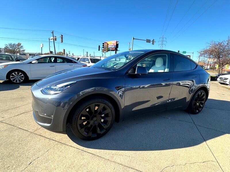 2021 TESLA Model Y