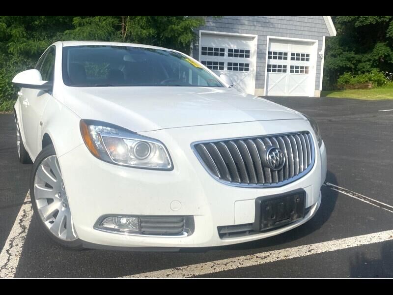 2011 BUICK Regal