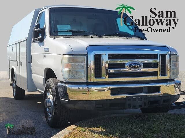 Ford E-350
