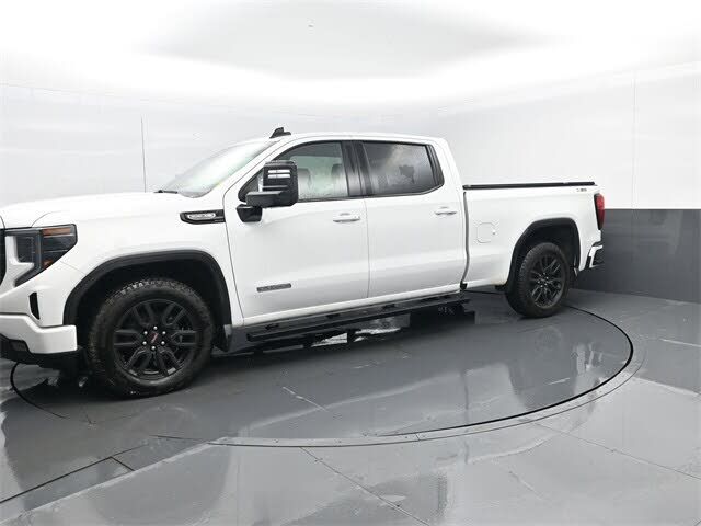 2023 GMC Sierra