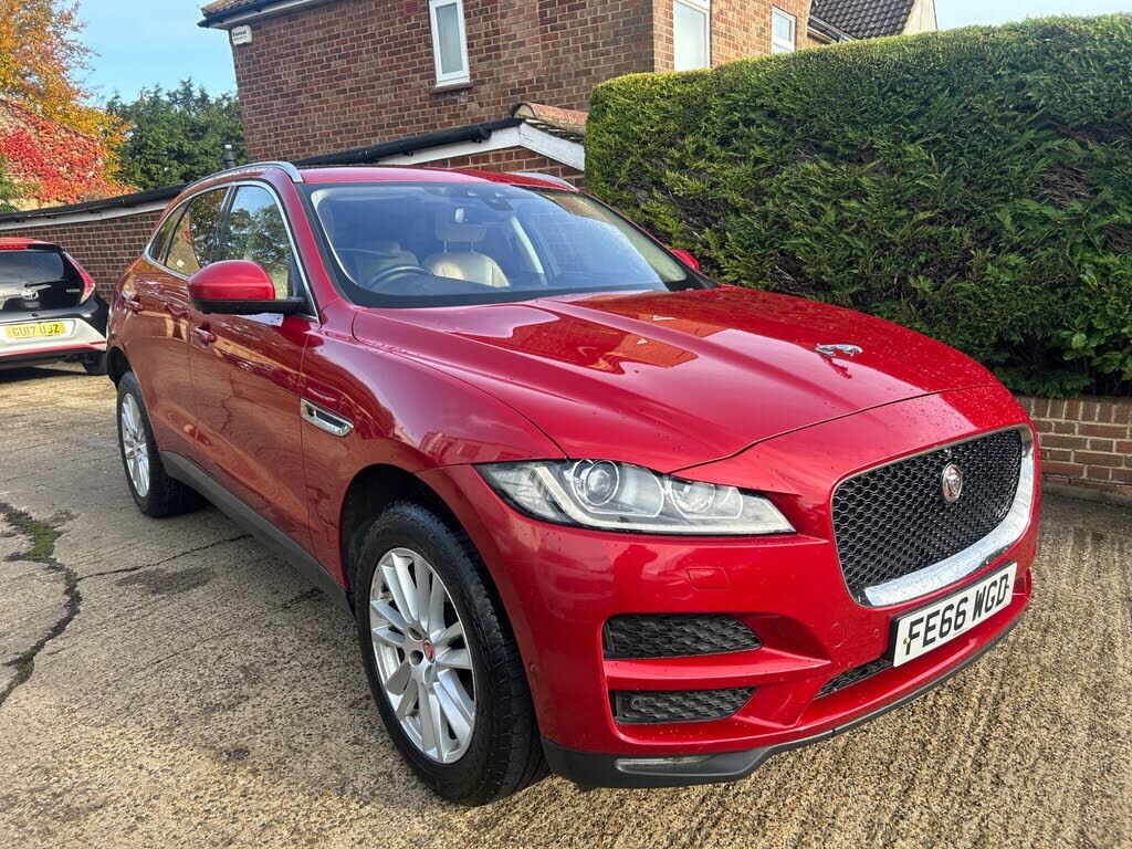 Jaguar F-Pace
