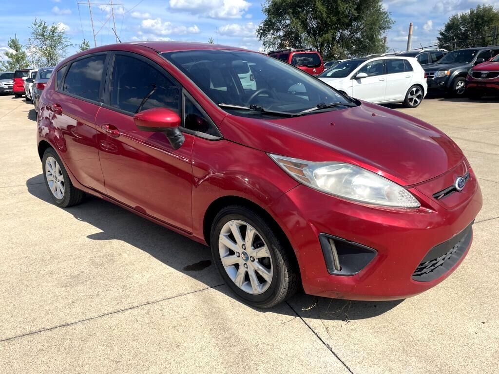 2011 FORD Fiesta