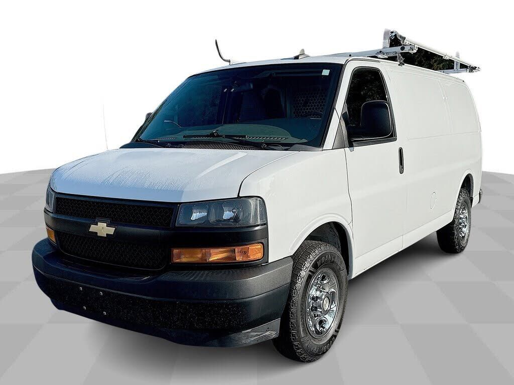 2022 CHEVROLET Express