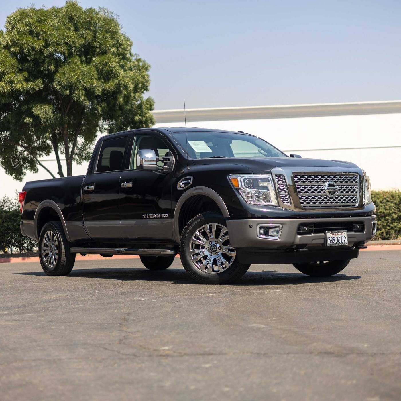2016 NISSAN Titan