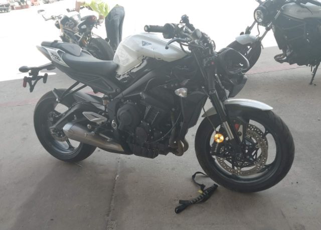2024 TRIUMPH Street Triple