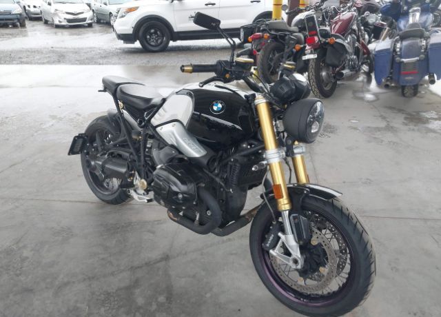 BMW R nineT