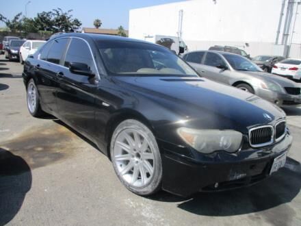 BMW 745i