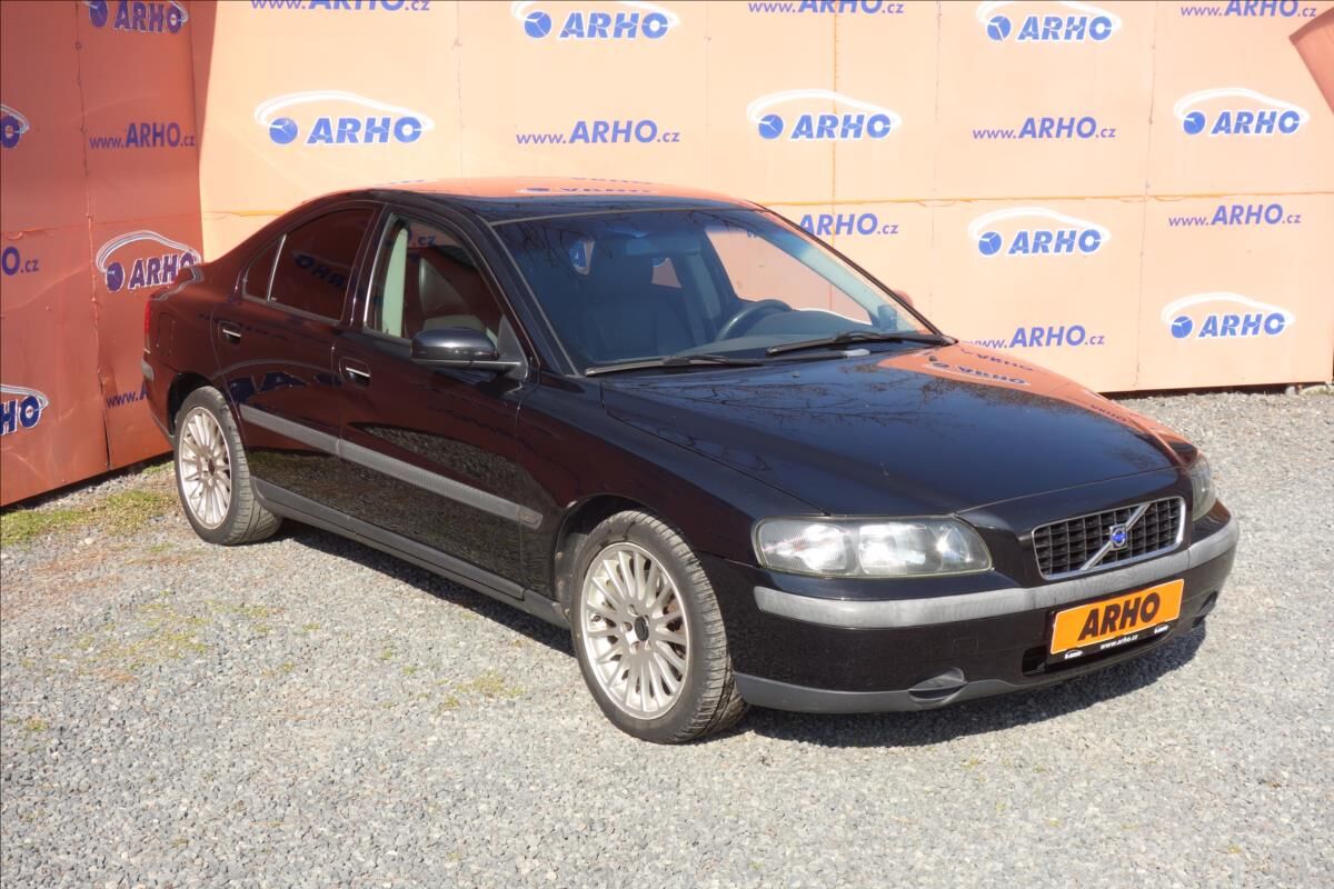 2004 VOLVO S60