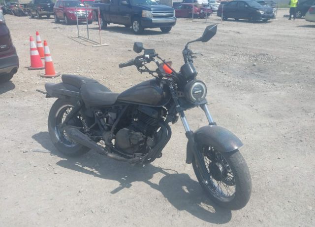 Suzuki GZ250