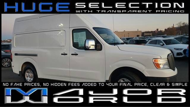 2016 NISSAN NV