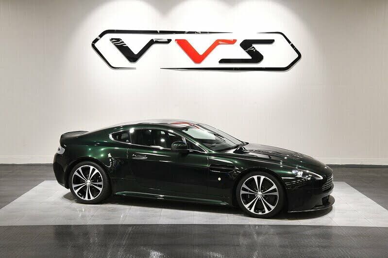 Aston Martin V12 Vantage
