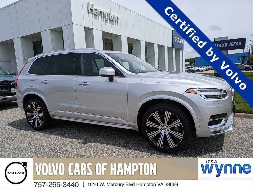 2022 VOLVO XC90