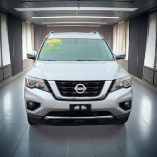 2017 NISSAN Pathfinder