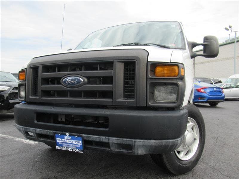 2011 FORD E-250
