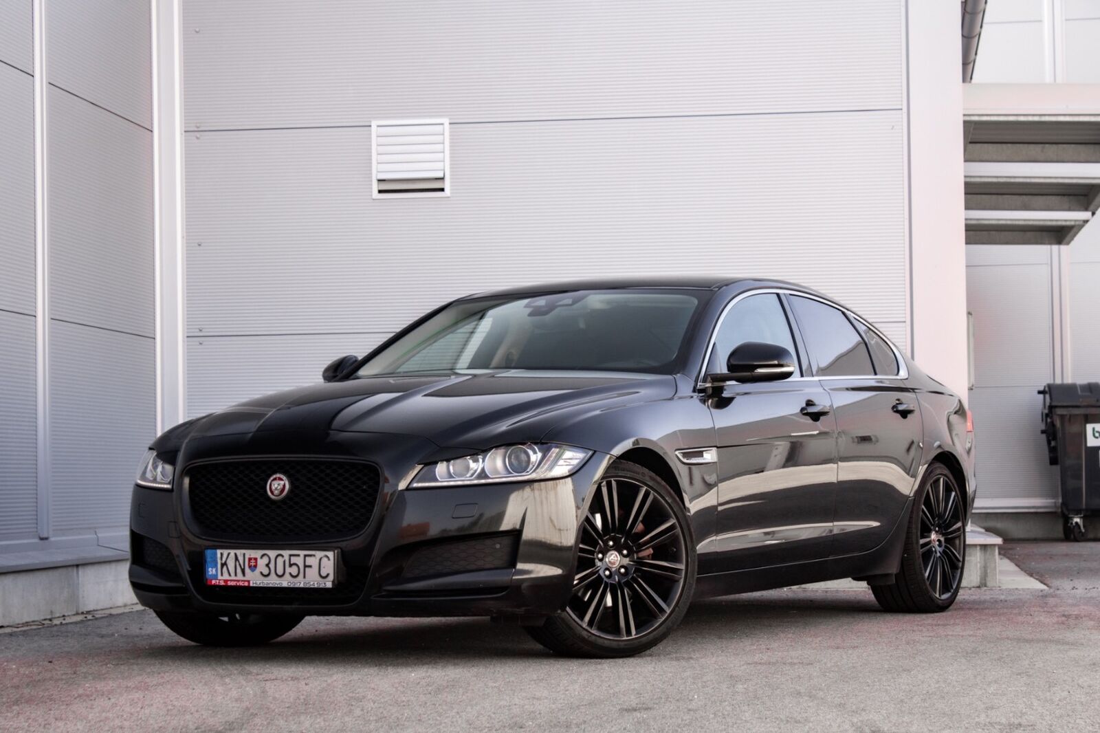 Jaguar XF