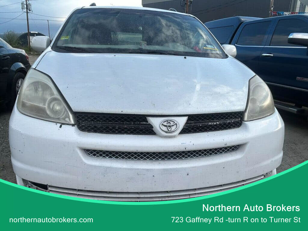 2004 TOYOTA Sienna