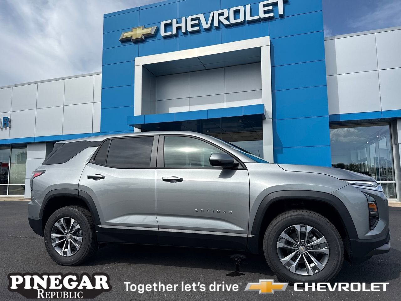 2026 CHEVROLET Equinox