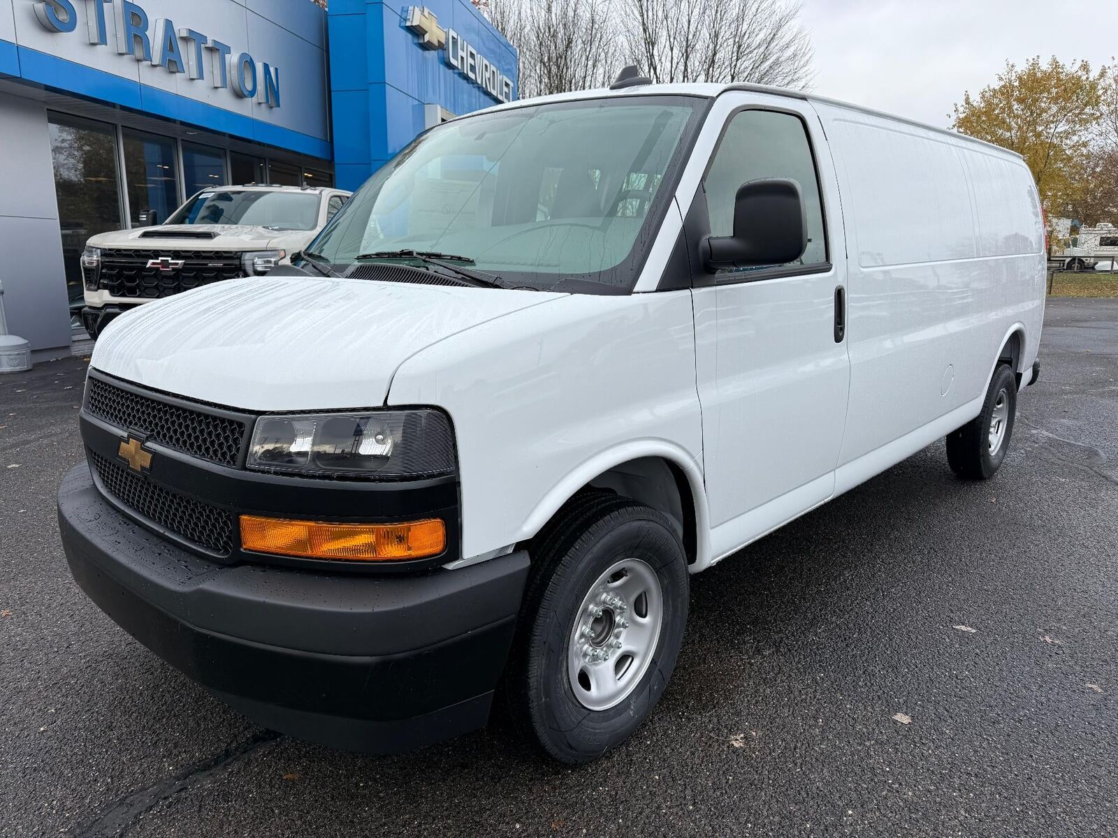 2025 CHEVROLET Express