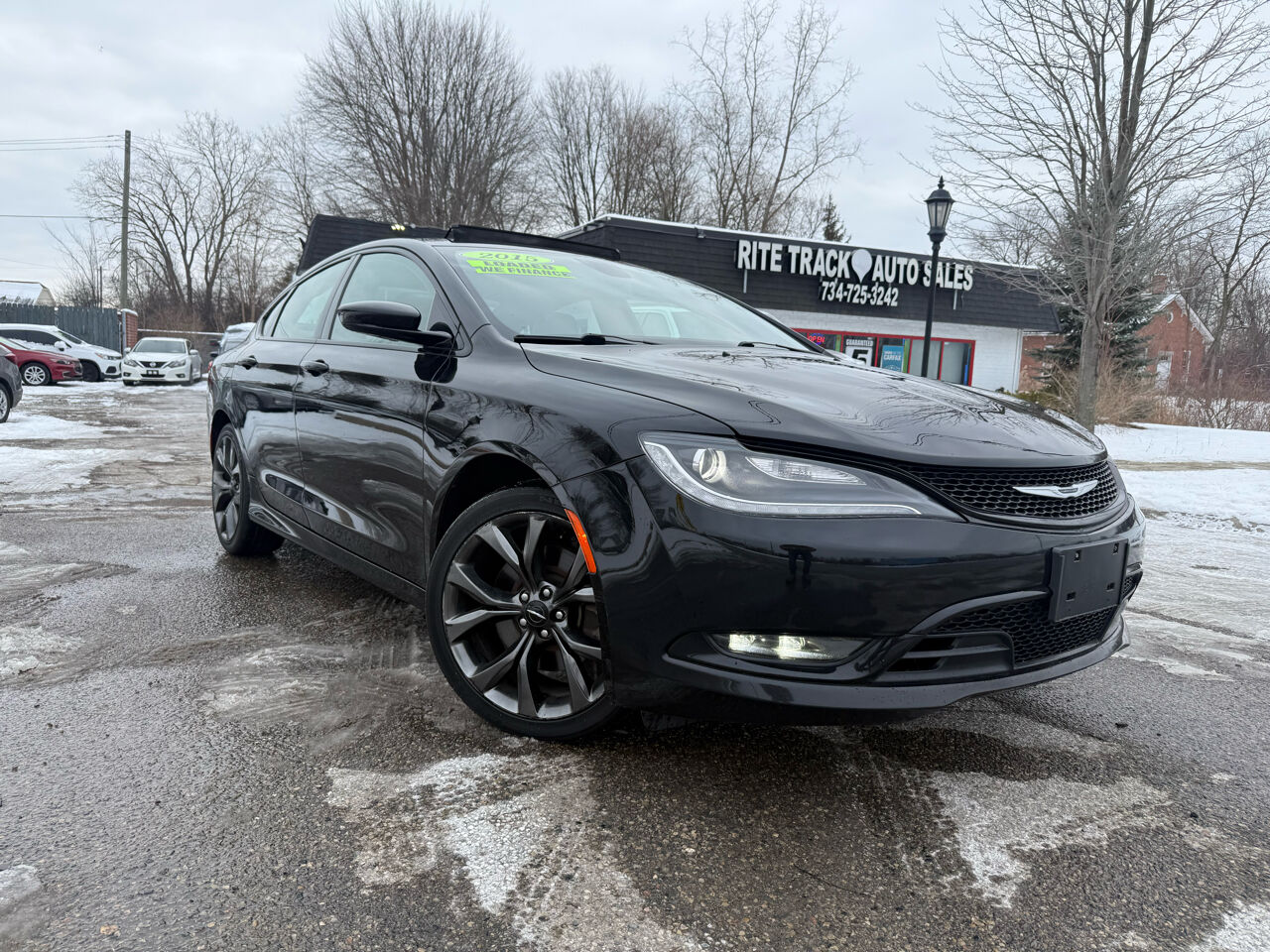 Chrysler 200