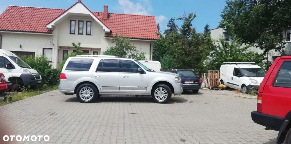 Lincoln Navigator