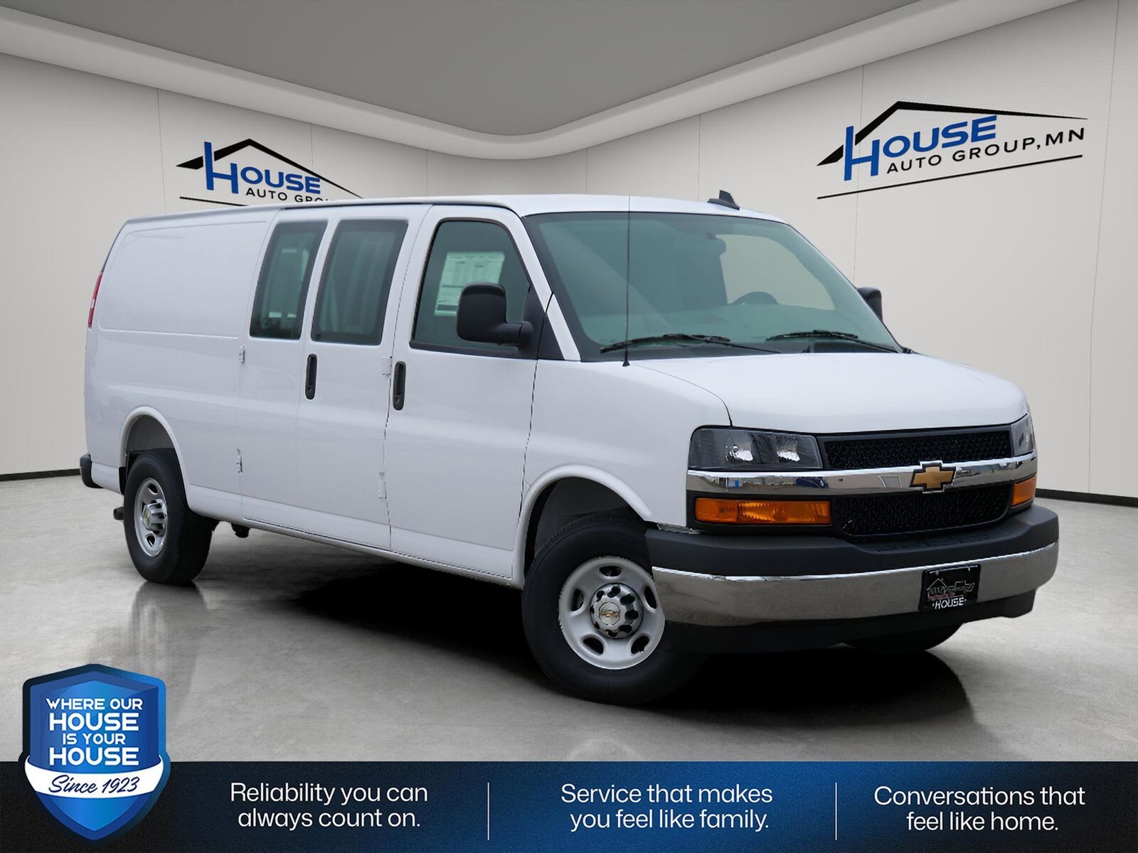 2025 CHEVROLET Express