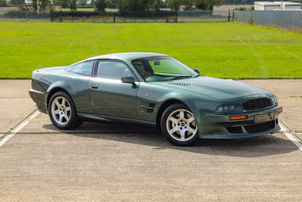 Aston Martin Virage