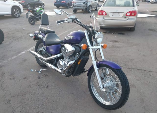 2002 HONDA VT600CD