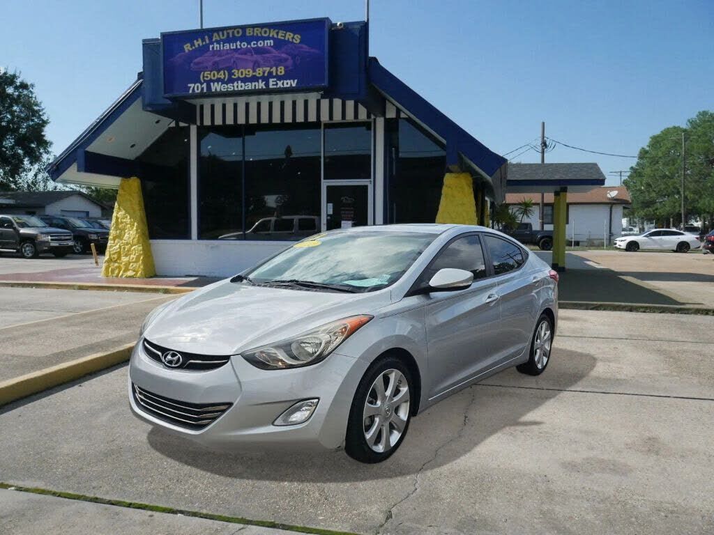 2013 HYUNDAI Elantra
