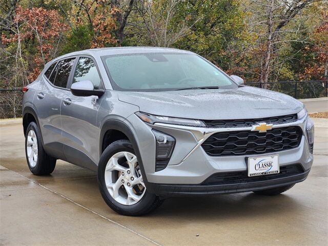 2024 CHEVROLET Trax