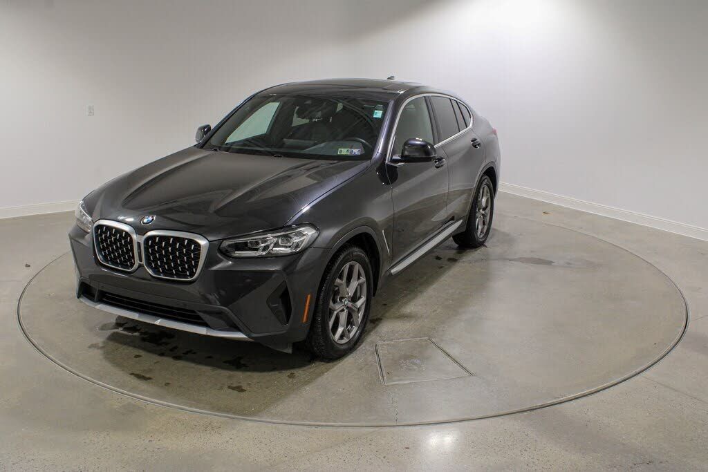 2023 BMW X4