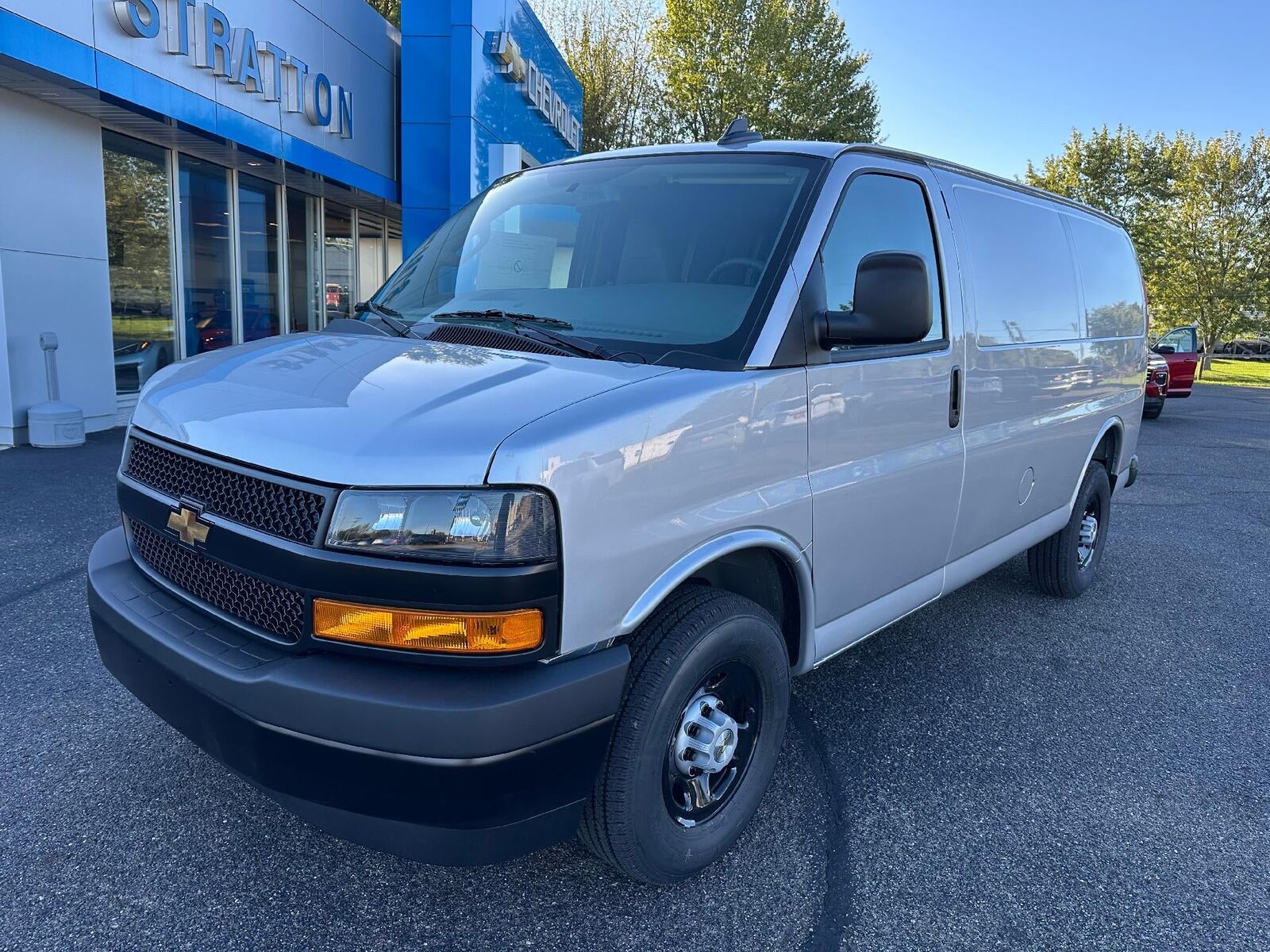 2025 CHEVROLET Express