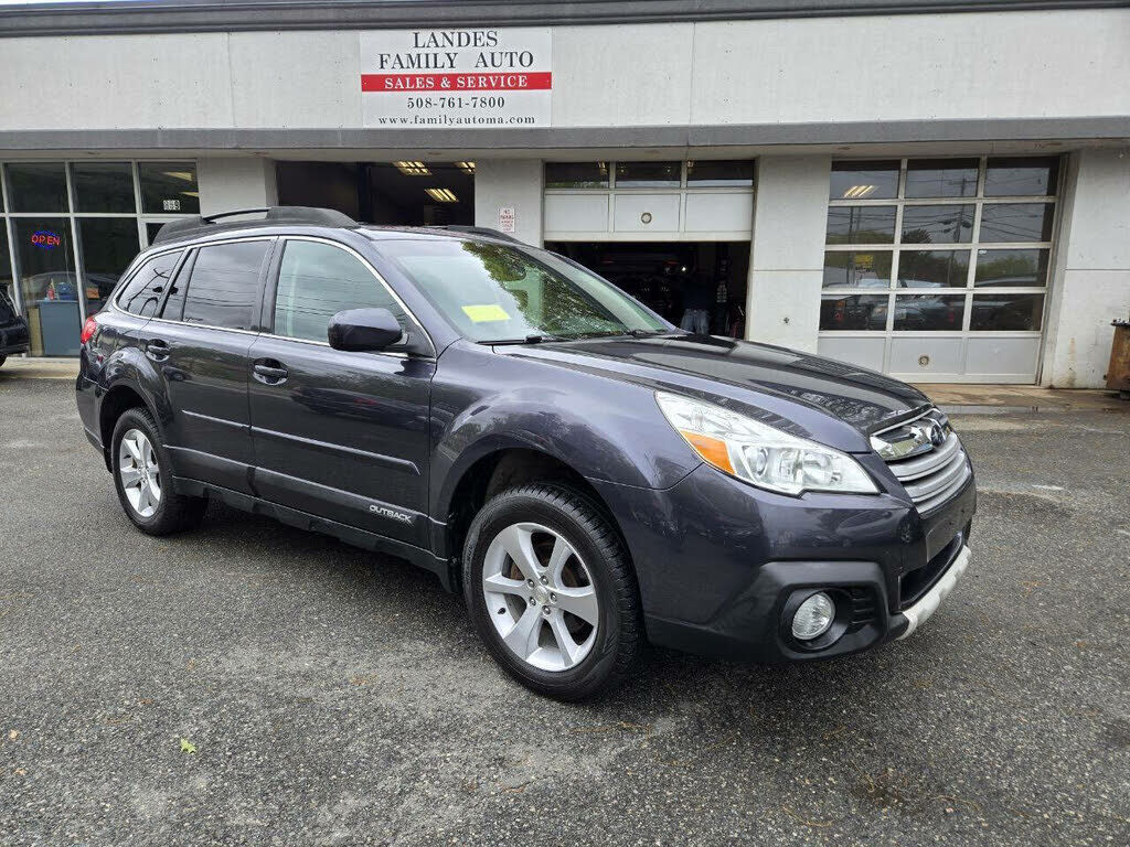 2013 SUBARU Outback