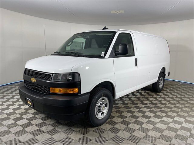 2025 CHEVROLET Express