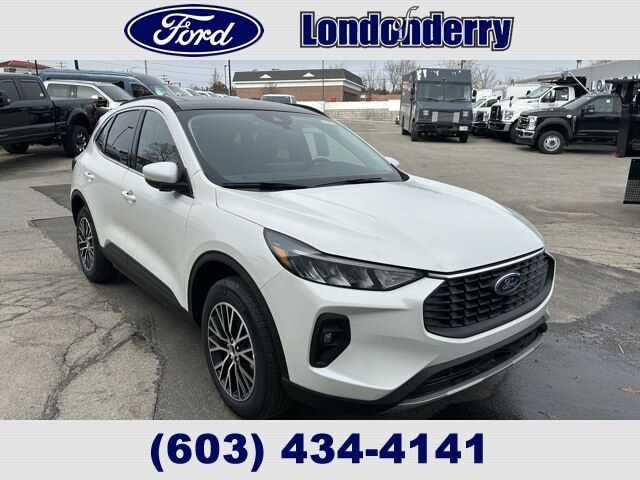 2025 FORD Escape