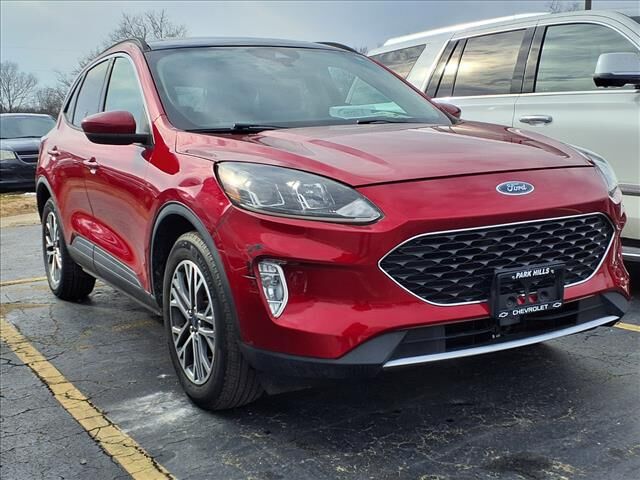2020 FORD Escape