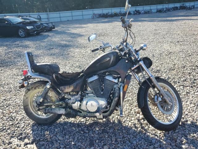 Suzuki VS800GLK
