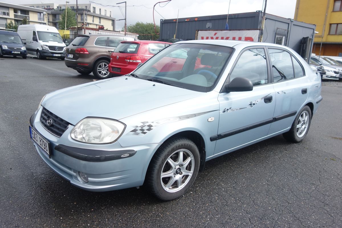 2005 HYUNDAI Accent