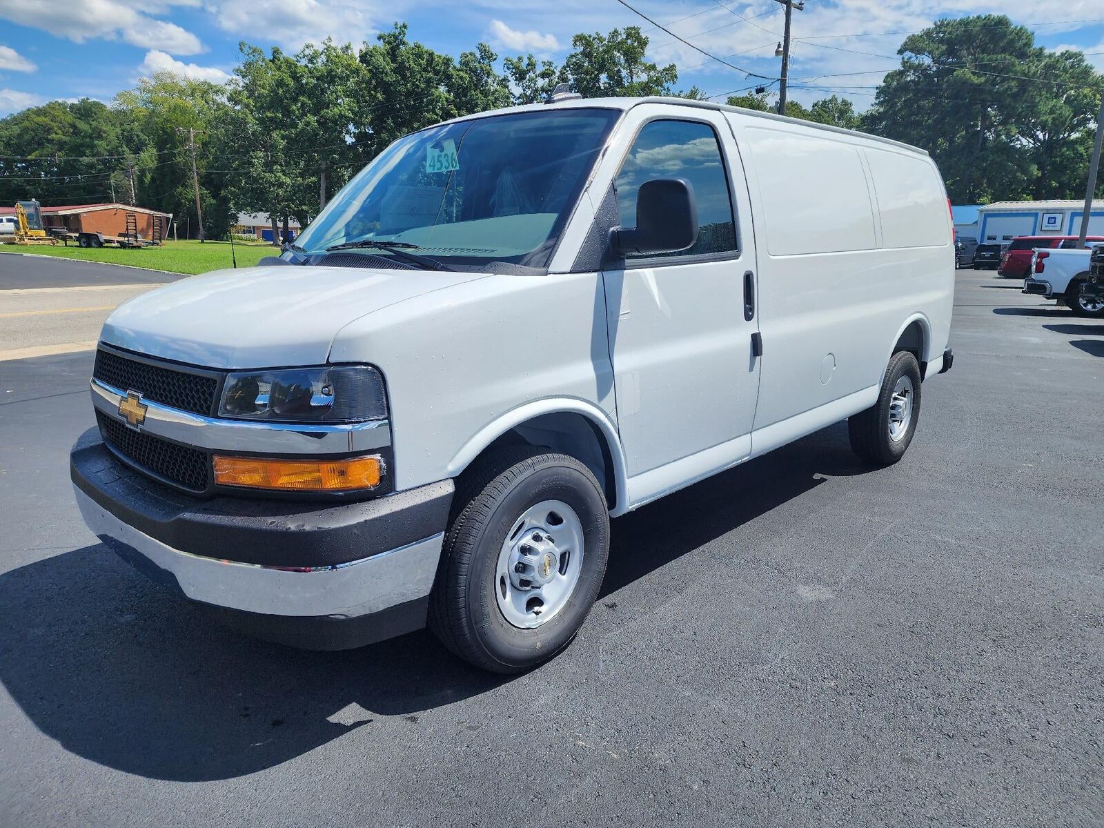 2025 CHEVROLET Express