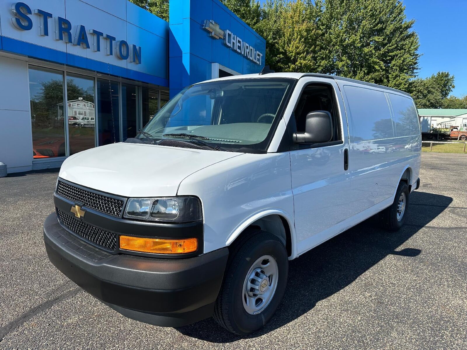 2025 CHEVROLET Express
