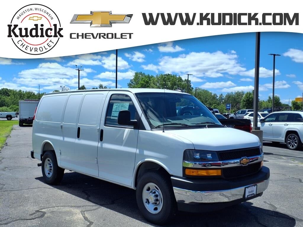 2025 CHEVROLET Express