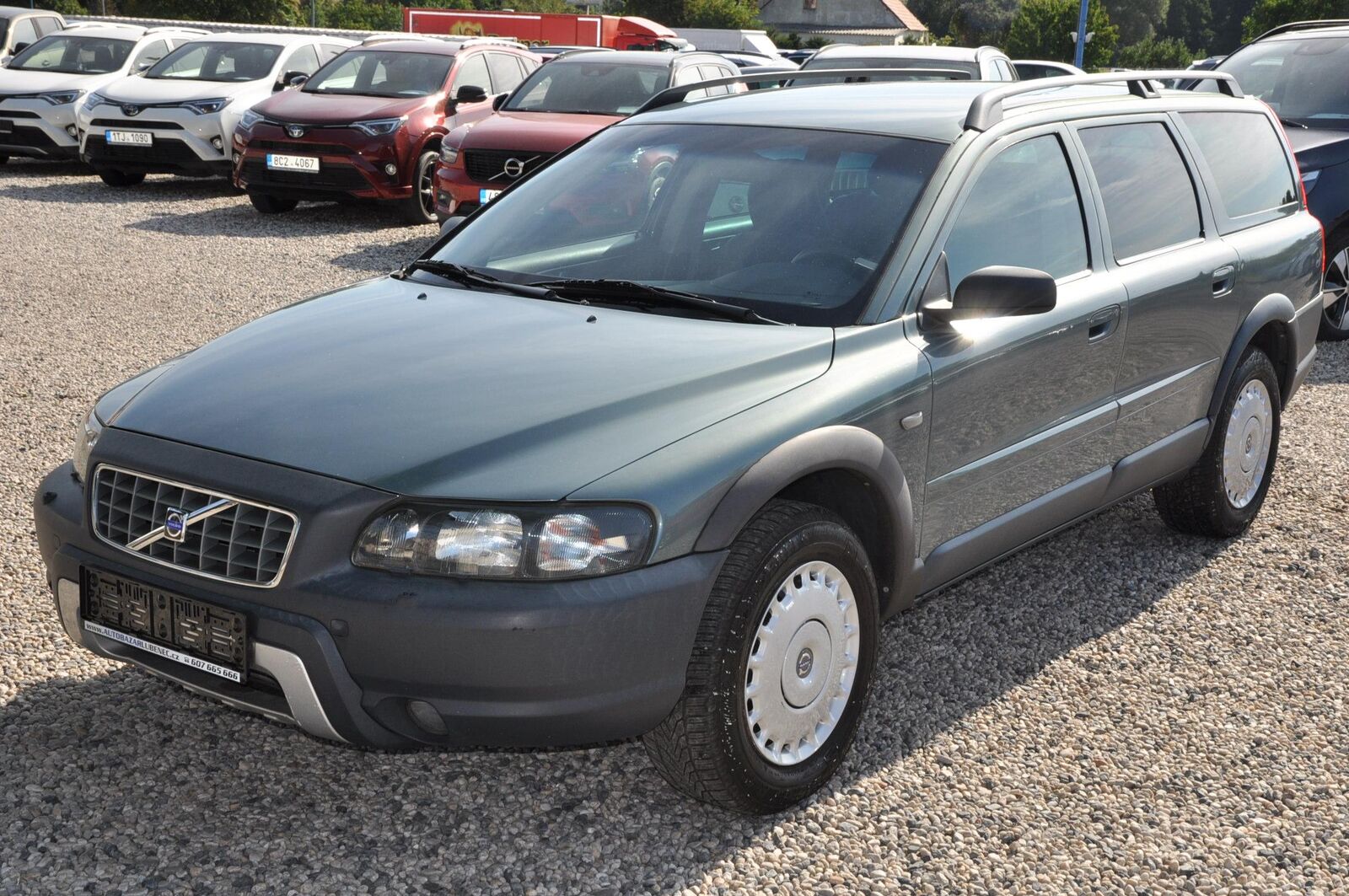 2004 VOLVO XC70